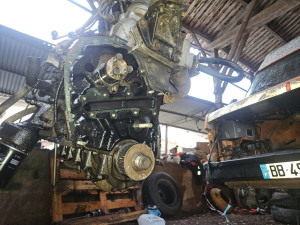 Photo de galerie - Changement d'un carter de distribution et d'un carter bas moteur sur un C25