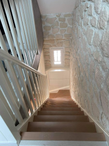 Photo de galerie - Cage d’escalier complète en peinture rampes plus escalier en peinture 