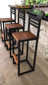 Photo de galerie - Bar et tabouret de bar