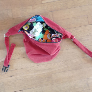 Photo de galerie - Sac banane recyclé à partir d'un pantalon