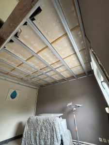 Photo de galerie - Lslation mur intèrieur- Montage plaques de plâtre