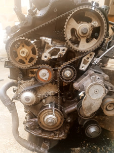 Photo de galerie - Voilà possibilité courroie de distribution embrayage freinage et autres réparation.