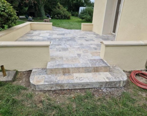 Photo de galerie - Terrasse en pierre naturelle 