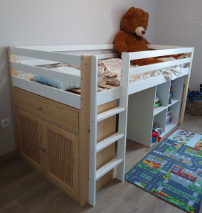 Photo de galerie - Montage d un lit enfant avec cube et commode.