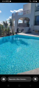 Photo de galerie - Finition de la piscine 