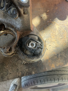 Photo de galerie - Remplacement du cylindre bloc moteur inférieur 