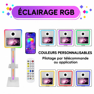 Photo de galerie - Éclairage LED RGB du Photo Booth pour une ambiance festive et des photos lumineuses. Offre de lancement : 80 € la location à Nancy.