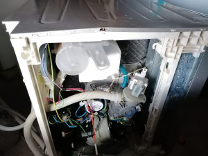 Photo de galerie - Réparation d'un lave vaiselle