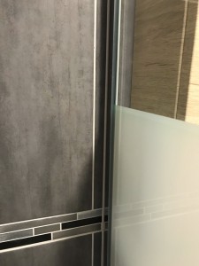 Photo de galerie - Joint vitre douche salle de bain