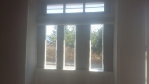 Photo de galerie - Transformation d'une porte d'entrée à double battant en fenêtre à chassis fixe