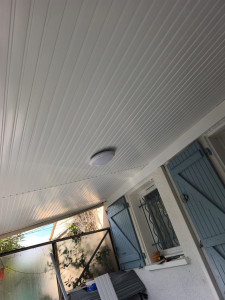 Photo de galerie - Faux plafond en Lames PVC 