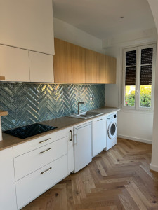 Photo de galerie - Pose de parquet , crédence en carrelage, peinture 
