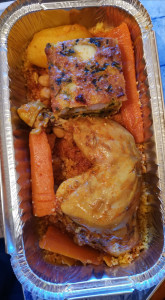 Photo de galerie - Couscous au poulet et tajine tunisien en morceaux 