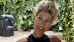 Photo de galerie - Souriante et passionnée 