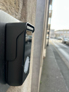 Photo de galerie - Installation platine de rue 