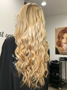 Photo de galerie - Mèche blonde 