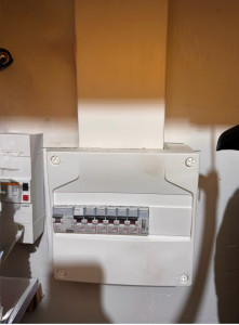 Photo de galerie - Nouveau coffret du garage alimentant une partie de la maison 