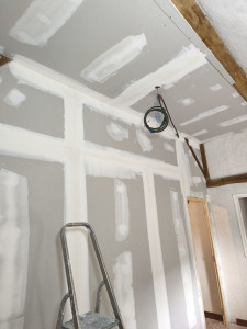 Photo de galerie - Bandes joints placo poutres apparentes 
