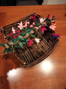 Photo de galerie - Cours de fleurs en papier crépon.