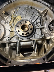 Photo de galerie - Joint spi volant moteur mercedes V8e