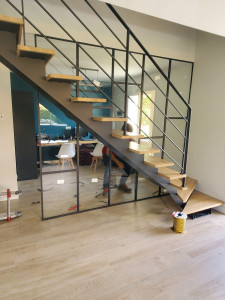 Photo de galerie - Fabrication et pose d un escalier et d une verrière 