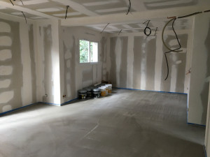 Photo de galerie - Chantier placo, joint et peinture airless