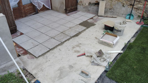 Photo de galerie - Création terrasse dalle béton et carlage 