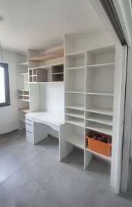 Photo de galerie - Fabrication sur-mesure d'un meuble a la demande de mes clients 

des clients heureux sont des clients qui recommande 