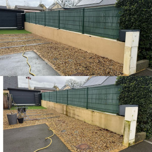 Photo de galerie - Nettoyage avec produit anti-mousse professionnel