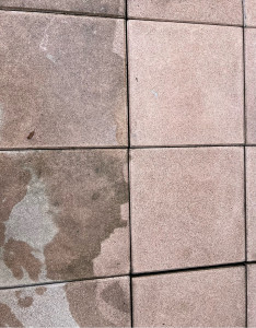 Photo de galerie - Nettoyage haute pression au karcher ✨ Redonnez un coup de neuf à vos terrasses et extérieurs grâce à un nettoyage en profondeur efficace contre les traces noires, saletés incrustées et dépôts. Résultat propre et visible immédiatement ?