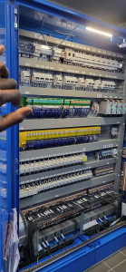 Photo de galerie - Câblage d'armoires 