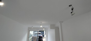 Photo de galerie - Placo mur et plafond avec les spots et peinture 