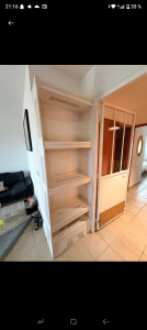 Photo de galerie - Réalisation d'une étagère sur mesure placo + enduit 