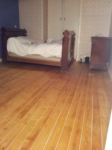 Photo de galerie - Rénovation de parquet massif