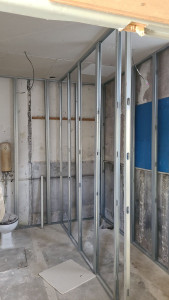 Photo de galerie - Début de chantier de futur toilettes d'un bar