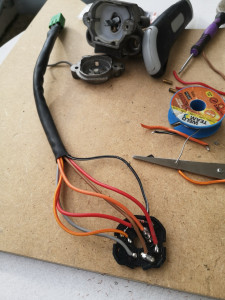 Photo de galerie - Réparation faisceau électrique du Niemen coupé suite à tentative de volé d’une moto .