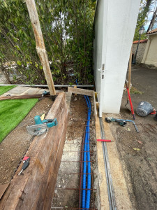Photo de galerie - Mise en place de feraille pour une dalle béton 