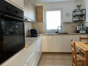 Photo de galerie - Montage d'une cuisine Leroy Merlin avec modification de la robinetterie plus pose carrelage 