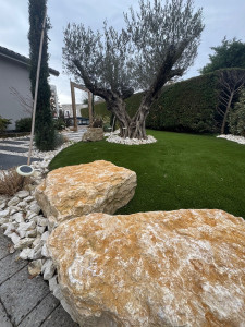 Photo de galerie - Pose pelouse synthétique 