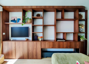 Photo de galerie - Bibliothèque sur mesure en Stratifié Noyer avec arrondi et fileur cadre