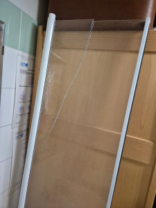 Photo de galerie - Remplacement d'une porte de douche
