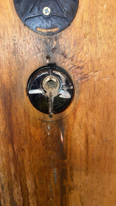 Photo de galerie - Ouverture porte fermée à clé