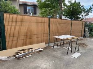 Photo de galerie - Pose de clôture avec occultant 