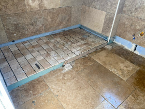 Photo de galerie - SDB complète, douche italienne + travertin 