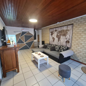 Photo de galerie - Anciennement concierge a mon Airbnb je serai en mesure d'assu
rer l'entretien des lieux de vie et extérieur jardin etc hésitez pas à me contacter 