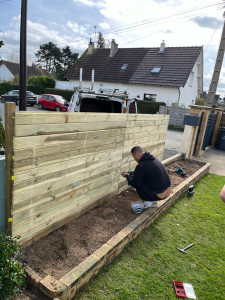 Photo de galerie - Clôture bois ⚒️