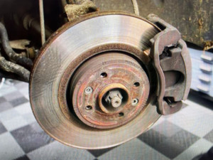 Photo de galerie - ENTRETIEN VEHICULE LEGER