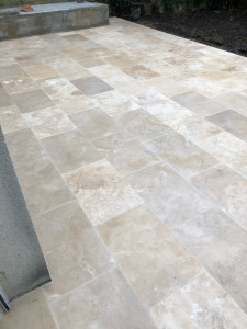 Photo de galerie - Spécial est réellement seul