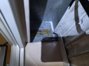 Photo de galerie - Remplacement volet manuel par volet électrique.