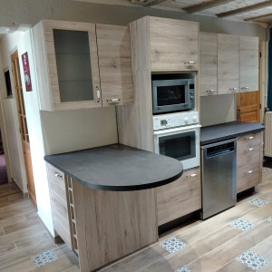 Photo de galerie - Bonjour
Je suis à votre disposition pour montage d cuisine et  de meubles ou fixation de tout type de meubles IKEA, CONFORAMA, CDISCOUNT etc Perçage accrochage étagères.  -ARMOIRES -MEUBLES TV -LIT -CANAPE COMMODE BUFETS -MEUBLES CUISINE  TABLES ET CHAISE
